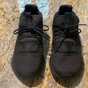 Womens On sneakers EUC